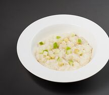 Каша рисовая с яблоком