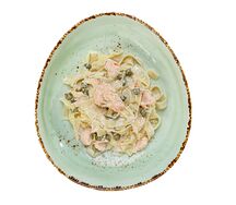 Паста с каперсами и филе лосося 