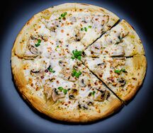 С курицей и грибами