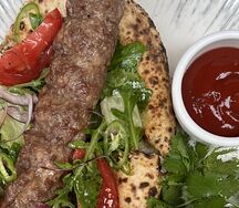 Люля-кебаб из баранины на фокачче