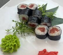 Маки с тунцом