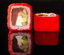 Калифорния с тунцом и угрем