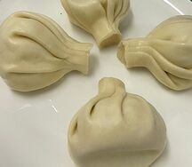 Хинкали с сыром и зеленью