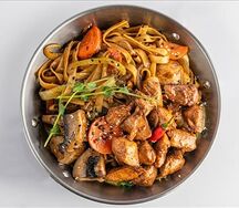Лапша удон с курицей