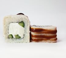 Ролл с беконом