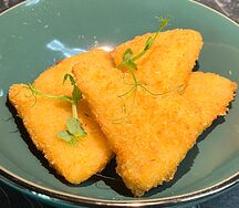 Жареный сыр Сулугуни