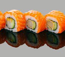 Ролл Филадельфия с морским гребешком в кляре (8 шт)