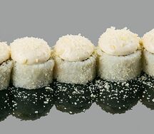 Ролл Цезарь с курочкой и пармезаном