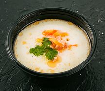 Уха из форели со сливками