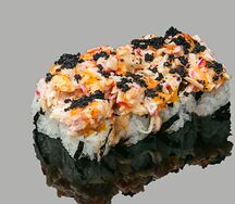 Ролл с манго и крабовым муссом