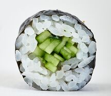 Ролл с огурцом