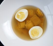 Равиоли с курицей в бульоне