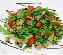 Салат с морепродуктами