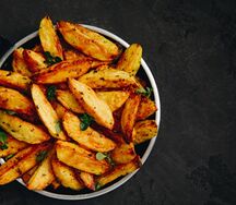 Картофельные дольки по-деревенски 