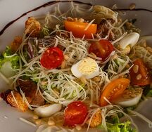 Цезарь с курицей