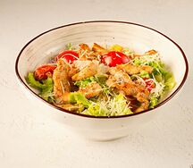 Цезарь с курицей салат