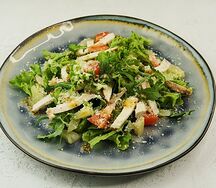 Салат с ананасом и грудкой