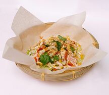 Салат с кальмаром и перцем печеным