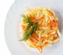 Салат из свежей капусты