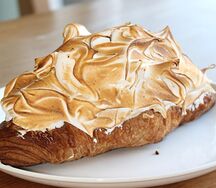 Круассан лимонный