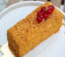 Карамельный медовик