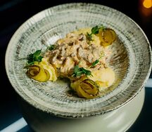 Бефстроганов с картофельным пюре