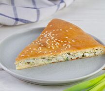 Осетинский пирог с яйцом, зеленым луком