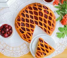 Пирог с вишней