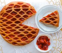 Пирог с клубникой