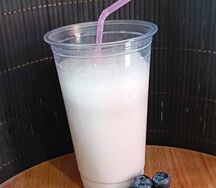 Коктейль молочный черная смородина