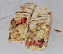 Шашлык из свинины в обычном лаваше большой