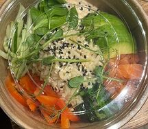 Боул с лососем