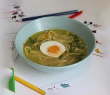 Суп лапша куриная с яйцом