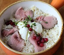 Булгур с ростбифом с яйцом пашот