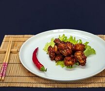 Крылышки Шрирача