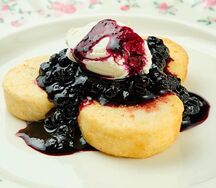 Сырники Черника и крем-чиз