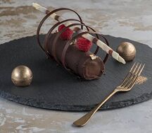 Рулет с шоколадно-ореховым пролине