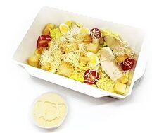 Салат цезарь с курицей