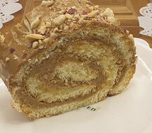 Рулет с вареной сгущенкой