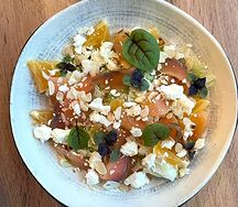 Авторский салат с апельсином, киноа и сёмгой