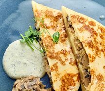 С курицей и грибами