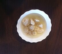 Бульон с пельменями