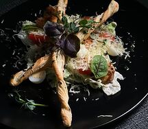 Цезарь с курицей