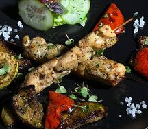 Куриные шашлычки с овощами гриль