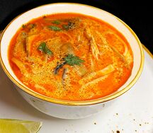 Том ям с курицей