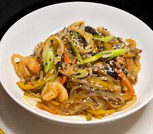 Вок с морепродуктами