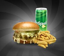 Фирменный бургер с говядиной, картофель и напиток
