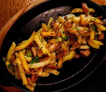 Курица и картофель