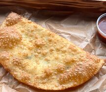 Чебурек с картофелем и грибами