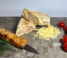 Шаурма с шашлыком из свинины сырная